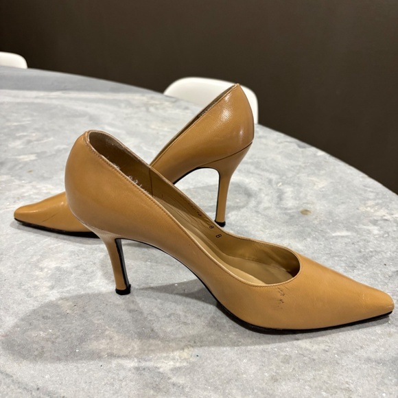 STUART WEITZMAN WOMENS CAMEL PUMP - Picture 10 of 16